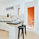 Deco\'s Place Roma Zoe